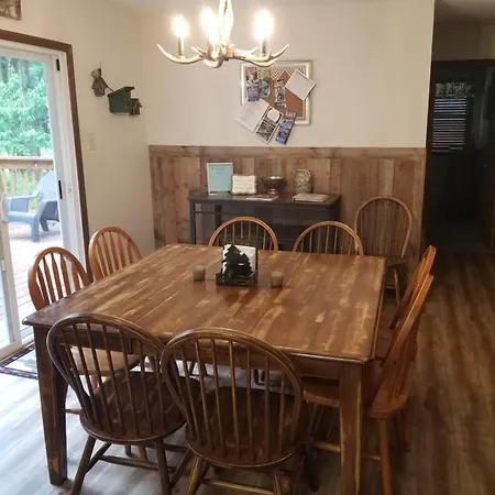Serenity And Fun All In One In This Cozy Pocono Cabin Jim Thorpe Exterior foto