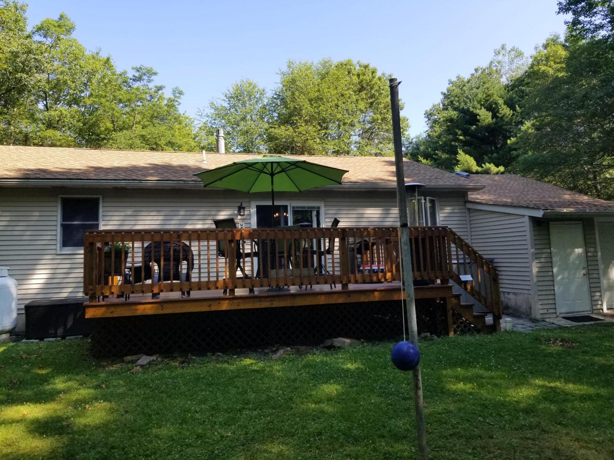 Serenity And Fun In One In Cozy Pocono Holiday home *