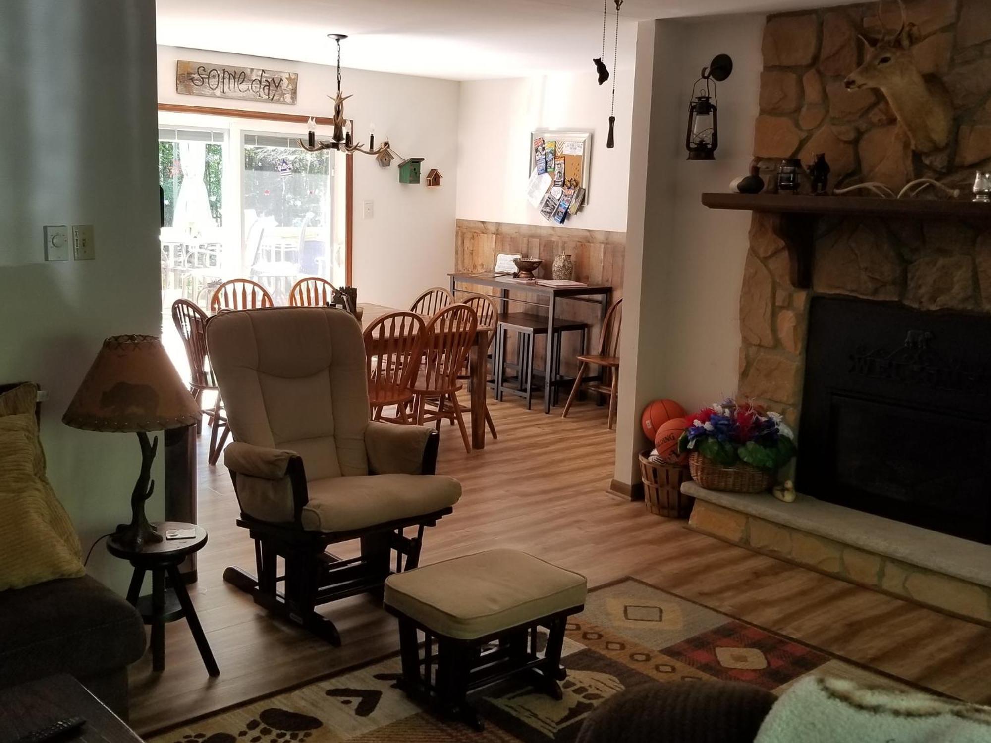 Serenity And Fun In One In Cozy Pocono Holiday home